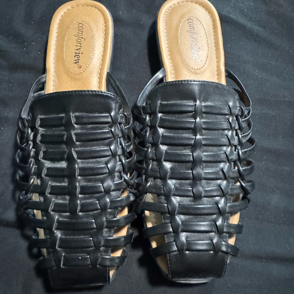 WEN Black Woven Mules